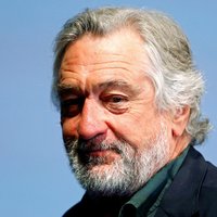 Aizdomīga paciņa atrasta arī De Niro restorānā Ņujorkā