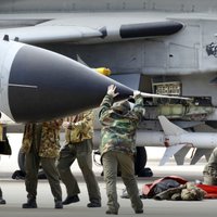 Vācija cīņā ar 'Daesh' nosūta lidmašīnas 'Tornado' un flotes fregati