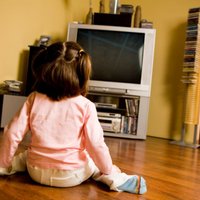 Vai un kā reklāmas televīzijā kaitē bērna psihiskajai attīstībai