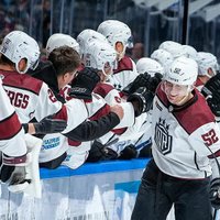Rīgas 'Dinamo' iztur spēka paņēmienu 'lietu' un uzvar Vladivostokā