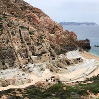 Foto: Pamestas sēra raktuves pašā Vidusjūras krastā