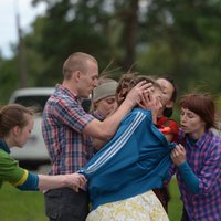 Pirmizrādi piedzīvos flāmu horeogrāfa un latviešu dejotāju veidotā izrāde 'No Vecmīlgrāvja ar mīlestību'