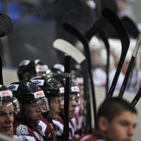 'Rīgas' hokejisti negūst vārtus un piekāpjas 'Energie' komandai