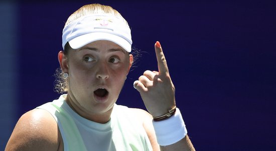 Ostapenko un Sevastova uzlabo pozīcijas WTA rangā; Gulbim 68 vietu kritums