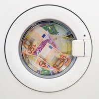 Борьба с отмыванием денег: американские эксперты будут регулярно проверять латвийские банки