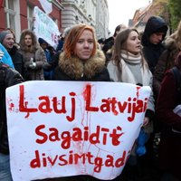 'Latvija – valsts, kurā valdībai viss pie kājas' – soctīklotāji apspriež studentu protestu