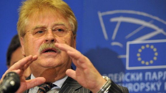 Elmar Brok