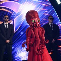Masku šovā atmasko Elzu Rozentāli jeb Astoņkāji
