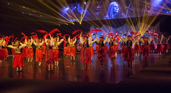 Foto: Grupas 'Iļģi' jubilejas lielkoncerts 'Spēlēju. Dancoju. Dejoju'