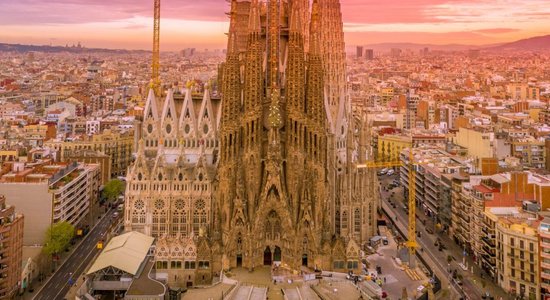 Знаменитый храм Святого Семейства в Барселоне наконец-то достроят в 2026 году