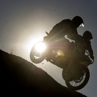 Hendriksam/Muceniekam otrā vieta pasaules čempionāta posmā motokrosā blakusvāģiem