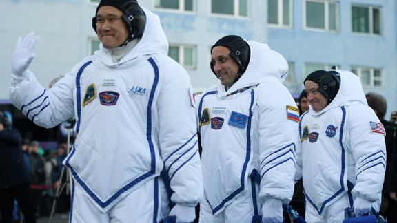 Astronauti dodas uz Starptautisko kosmosa staciju - 18