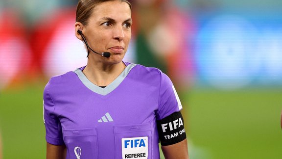 Stephanie Frappart, tiesnese, FIFA, futbols, Stefānija Frapāra