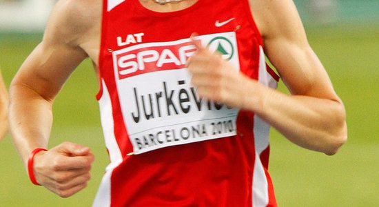 Dmitrijs Jurkevičs kļūst par Latvijas čempionu 800 metru skrējienā telpās