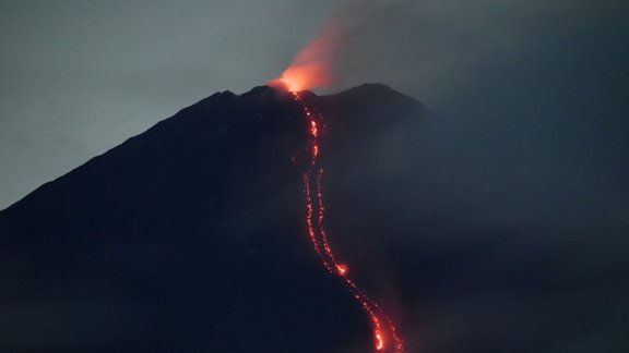 Semeru vulkāns, Indonēzija