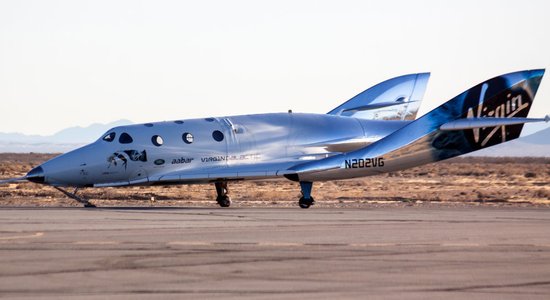 'Virgin Galactic' sola kosmosā lidot 'pēc nedēļām, ne mēnešiem'