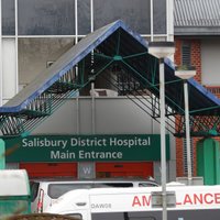 Посольство России просит больницу в Солсбери прояснить диагноз Скрипалей
