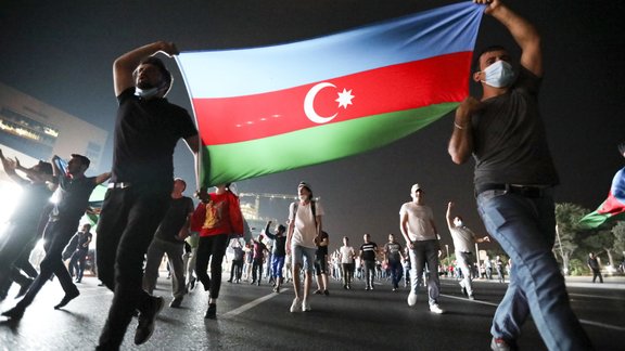 Azerbaidžānā protesti un sēras pēc sadursmēm ar Armēniju - 5