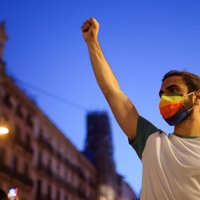 EP nosoda Ungārijas pret LGBT vērsto likumu un atzīmē arī cenzūru Latvijā