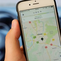 Viļņas taksisti noraizējušies - pilsētā strādās 'Uber' privātie 'taksometri'