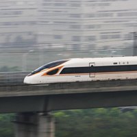 В Китае запустили самые скоростные в мире поезда