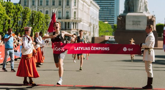 Par Latvijas čempioniem jūdzē "Rimi" Rīgas maratonā kronēti Kudlis un Velvere
