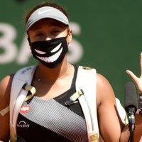 Naomi Osaka pēc skandāla Francijā izstājusies arī no Berlīnes turnīra