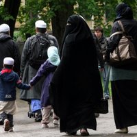 Par nesankcionētu publisku lūgšanos Rīgā musulmaņu kopienai draud līdz 2900 eiro sods