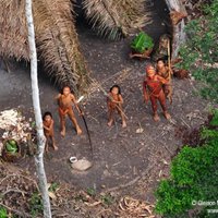 Первые фото редкого племени индейцев Амазонки