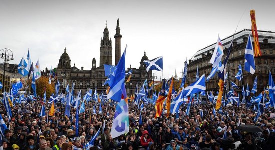 Отделится ли Шотландия? Эдинбург требует от Лондона разрешения на референдум