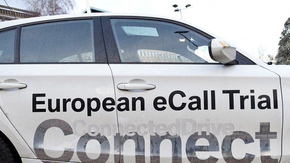 <a href="http://www.europarl.europa.eu/news/en/news-room/20140224IPR36860/parliament-supports-life-saving-ecall-system-in-cars" target="_blank">European Parlament News</a>