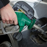 Pagājušajā nedēļā Latvijā nedaudz samazinājās benzīna un dīzeļdegvielas vidējā cena
