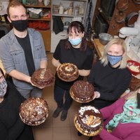 'Tasty' svētku kūku meistarklase Ilzes Kupčas vadībā: kūkas nebaro!