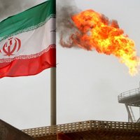 Eiropas valstu pienākums ir atļaut Irānai pārdot naftu, norāda Zarifs