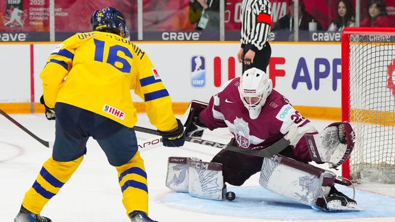 Hokejs, pasaules U-20 čempionāts: Latvija - Zviedrija