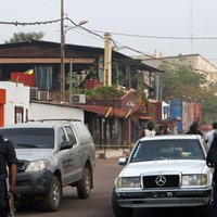 Mali galvaspilsētas restorānā noslepkavoti trīs eiropieši