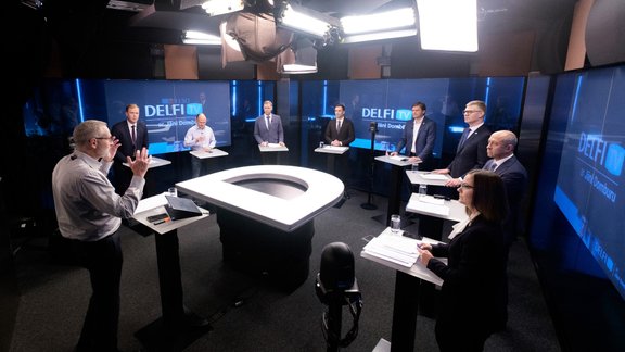 Delfi TV ar Domburu: Konstantīns Čekušins, Mārtiņš Staķis, Einārs Cilinskis, Oļegs Burovs, Miroslavs Mitrofanovs, Linda Ozola, Viktors Valainis, Vilnis Ķirsis - 13