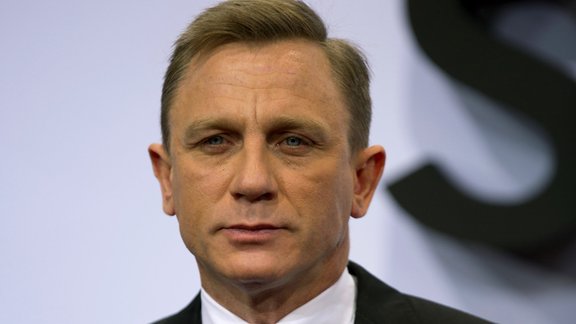 Daniel Craig