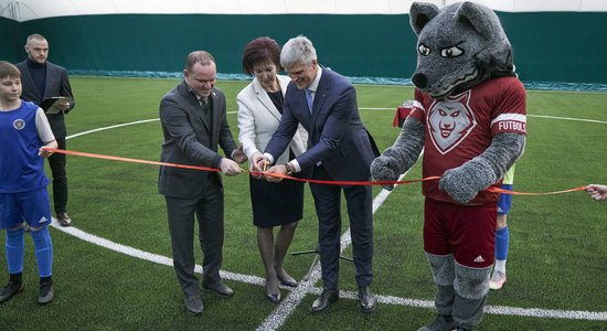 Slikta pieredze arī ir pieredze. Rēzeknes futbola halle cer 'nostāties uz kājām’