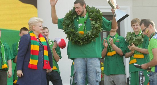 Lietuva lielā pasākumā sagaida savu U-19 basketbola izlasi pēc uzvaras pasaules čempionātā