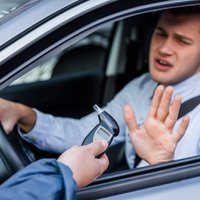 Нужно ли в борьбе с пьяными водителями штрафовать и пассажиров?