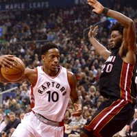 Toronto 'Raptors' aizsargs Derozans atkārto Maikla Džordana rekordu NBA