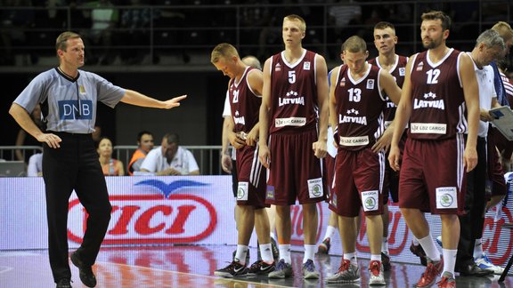 Pārbaudes spēle basketbolā: Latvija - Lietuva - 34