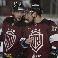 Rīgas 'Dinamo' pārtraukusi līgumsaistības ar Komareku un Vaitu