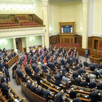 Ukrainas Augstākā rada atlaiž Krimas parlamentu