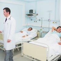 Latvijā vīrieši ievērojami biežāk mirst no vēža - vainojama nedošanās pie ārsta un slimības ielaišana