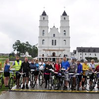 Foto: Aglonā pulcējas svētceļnieki