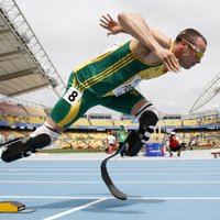 Pazīstamais Pistoriuss iekļauts DĀR olimpiskās izlases sastāvā 4x400 metru skrējienā