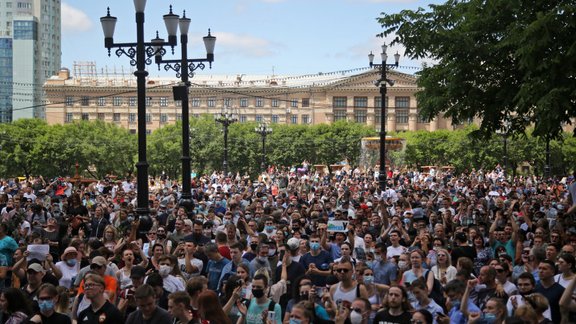 Habarovskā turpinās protesti pret novada gubernatora aizturēšanu