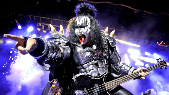 KISS (Gene Simmons)